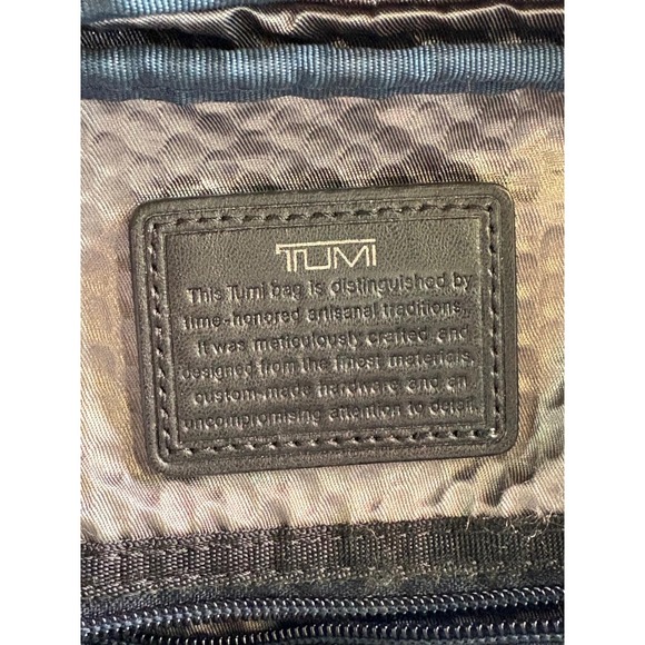 RARE Vintage TUMI Alpha Leather Crossbody Bag - Picture 3 of 4